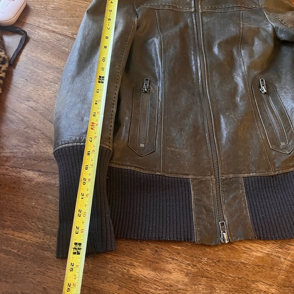 Exquisite Mackage women’s leather jacket size small $250 - Picture 10 of 14